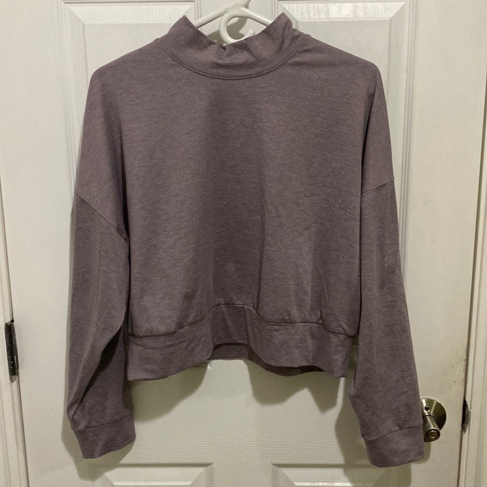 GapFit Lilac Brushed Tech Women’s Cropped Exercise Top Size Large Petite